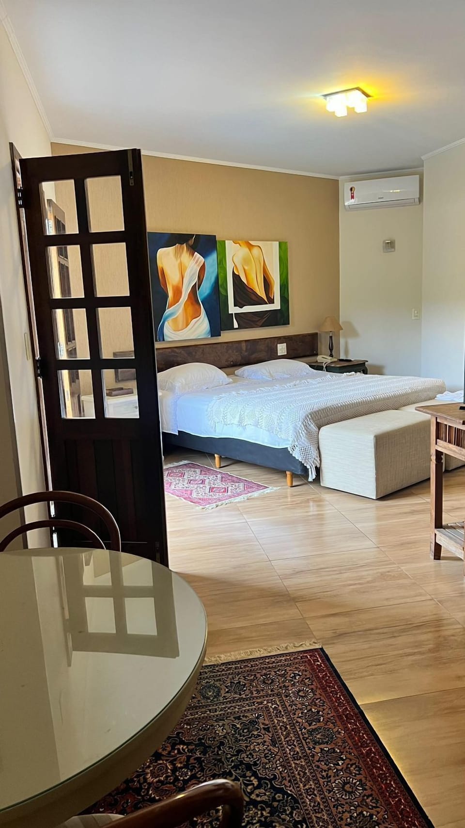 Premium Room | Egyptian cotton sheets, premium bedding, minibar, desk