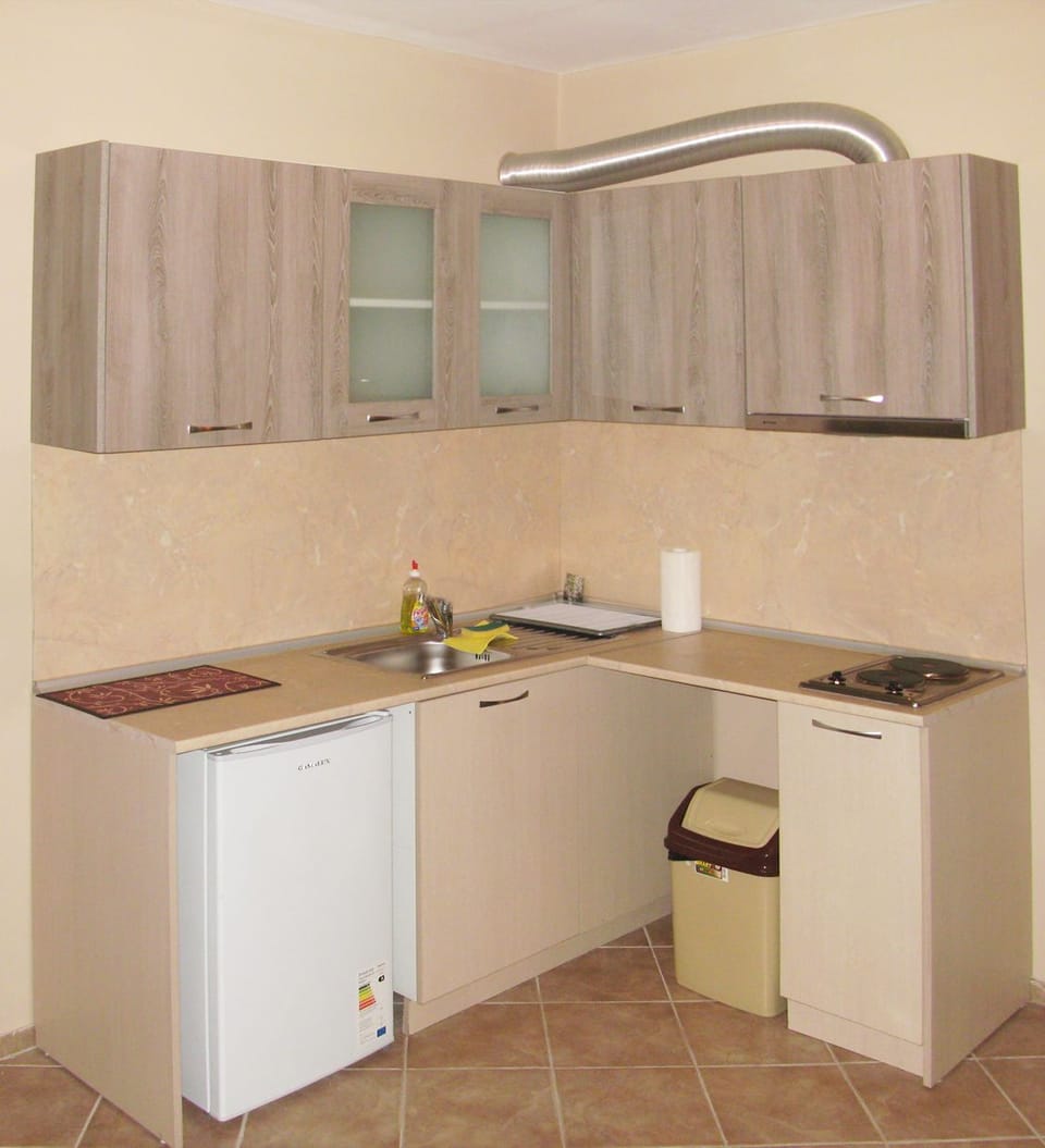 Iron/ironing board, cribs/infant beds, free WiFi, bed sheets