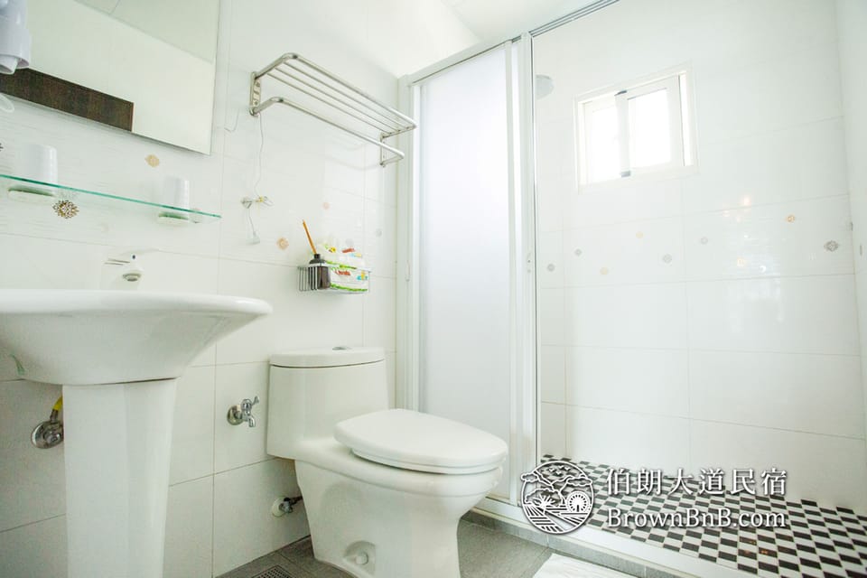 Shower, free toiletries, hair dryer, slippers