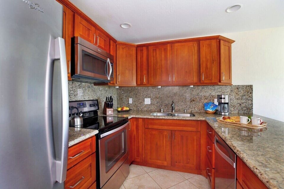 Remodeled Kitchen - Kahala 122