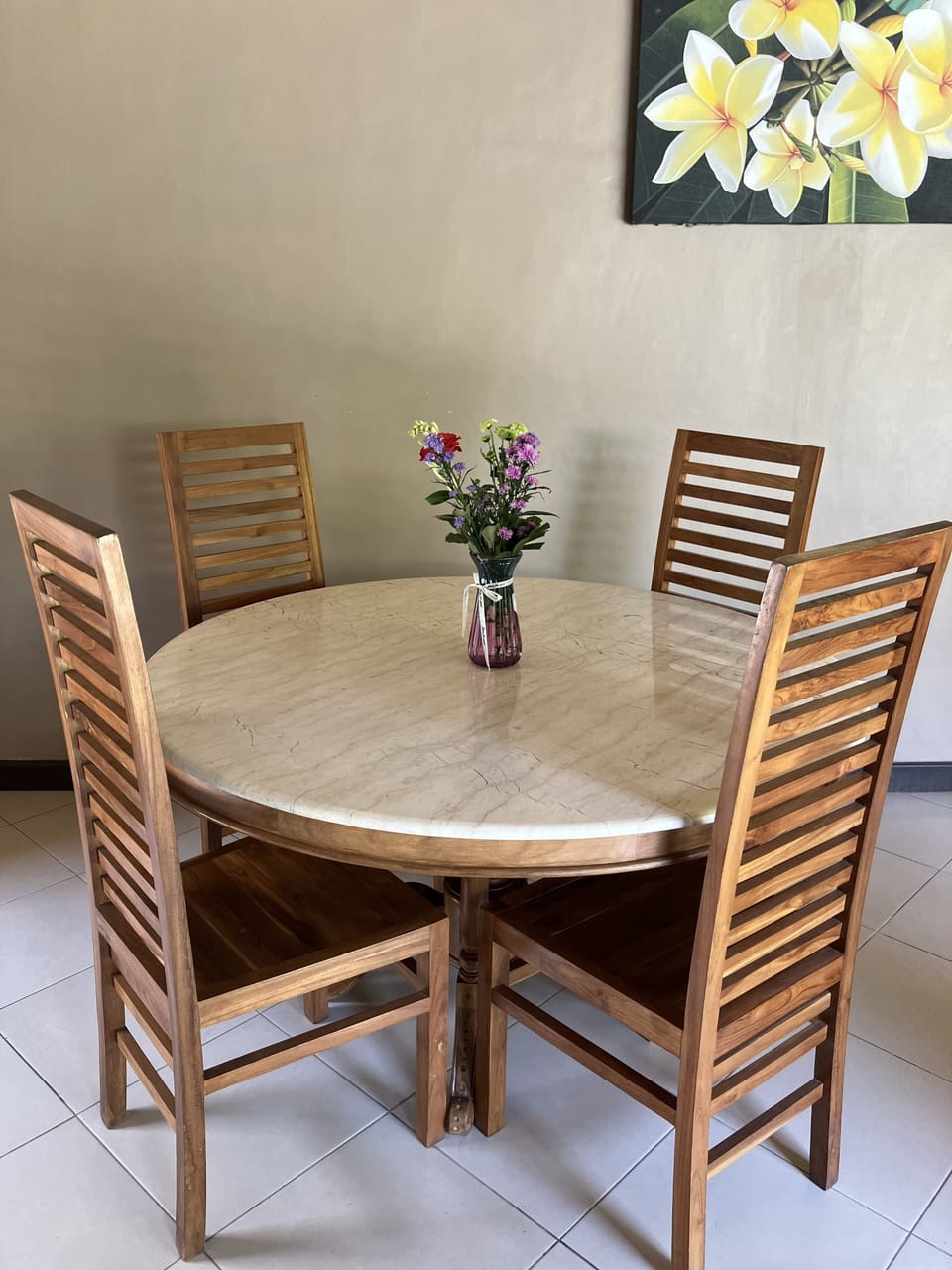 Dining room table. Additional seating is available at the bar.