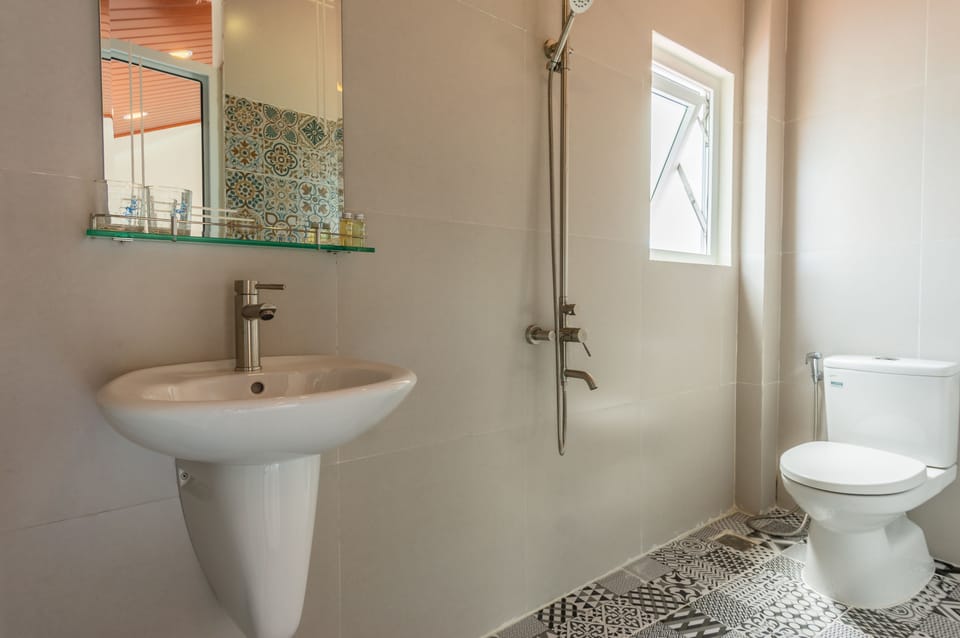 Loft Double Room, Balcony, City View | Bathroom | Shower, free toiletries, hair dryer, slippers