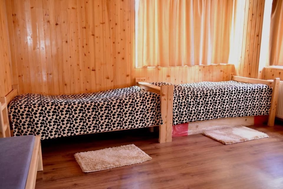 Standard Double or Twin Room | WiFi (free), bed sheets
