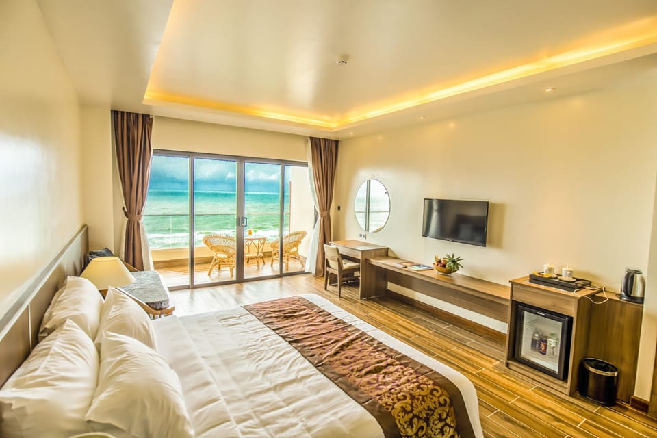 Beach/ocean view