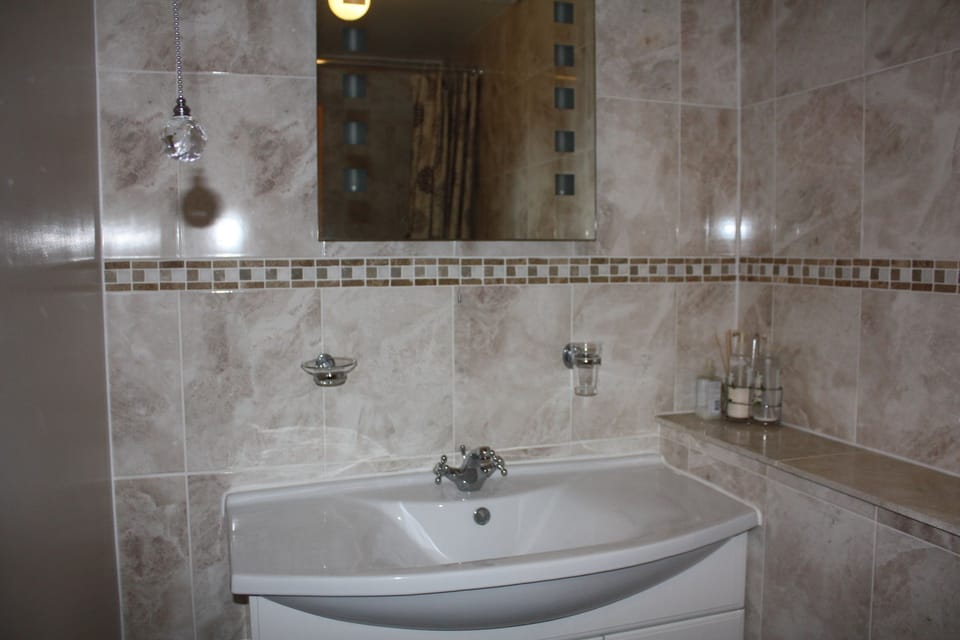Barons Court Bed and Breakfast in Great Yarmouth
