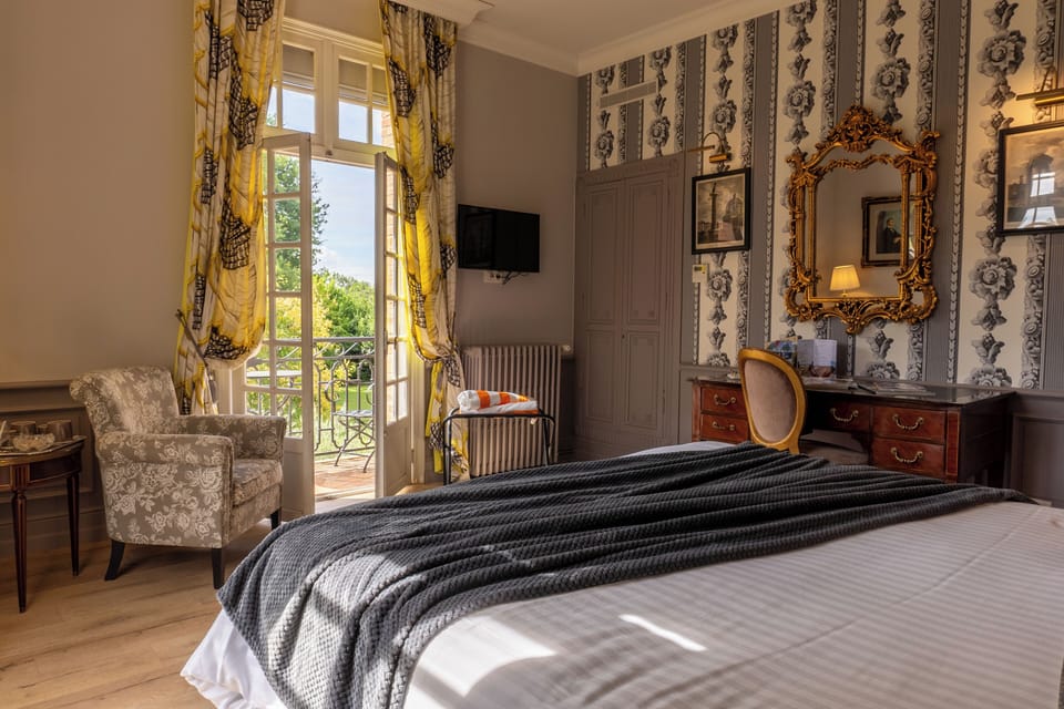 Romantic Double or Twin Room, 1 King Bed, Balcony, Pool View (Nathalina) | Premium bedding, pillowtop beds, desk, laptop workspace