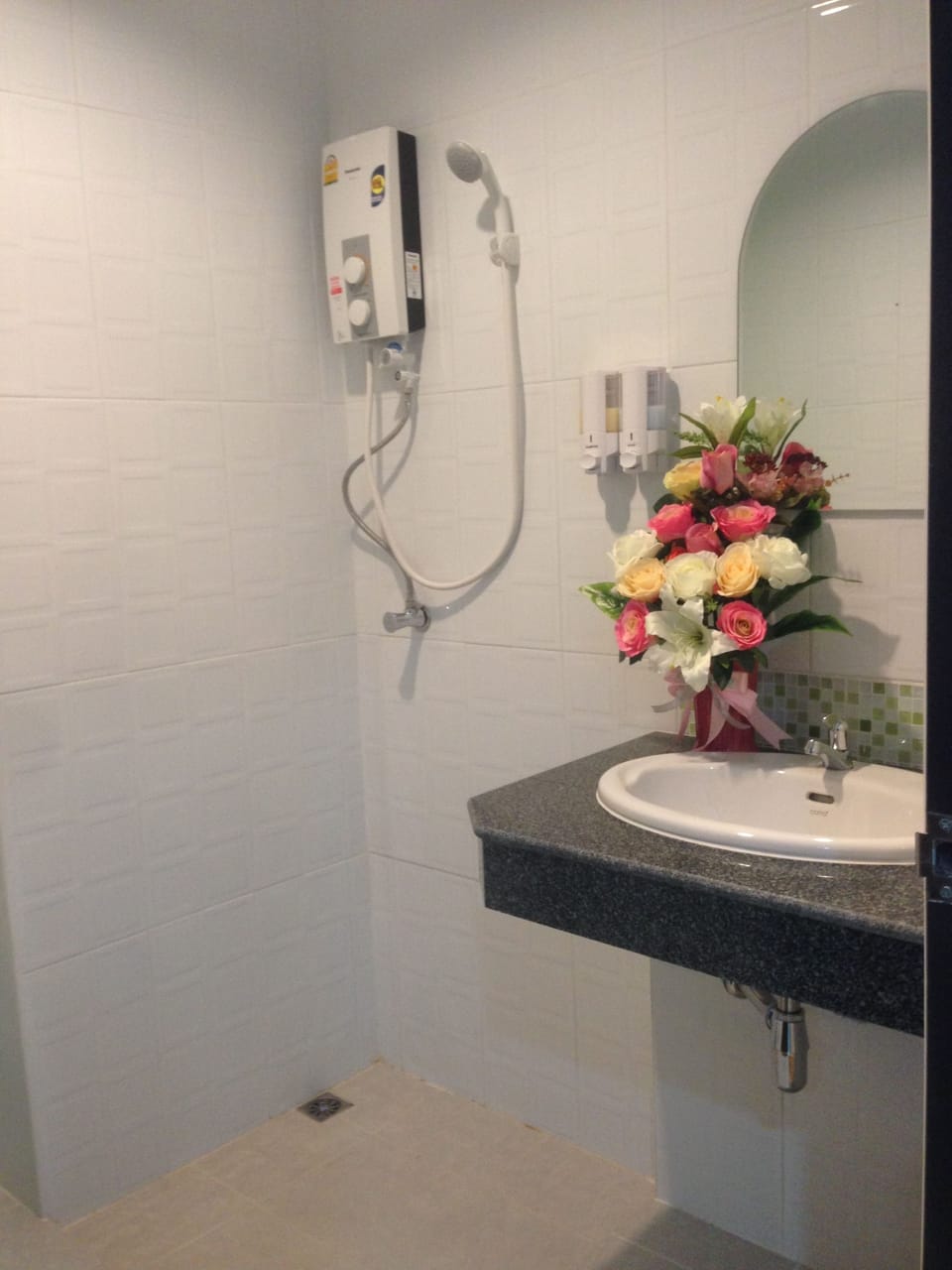 Bathroom sink