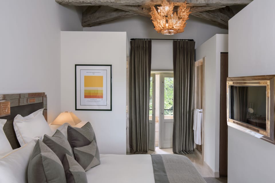 Royal Suite | Premium bedding, memory foam beds, minibar, in-room safe