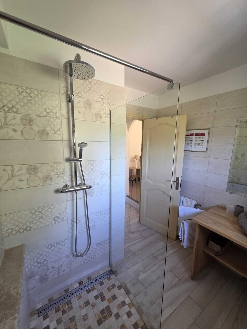 Double Room | Bathroom | Shower, hair dryer, towels