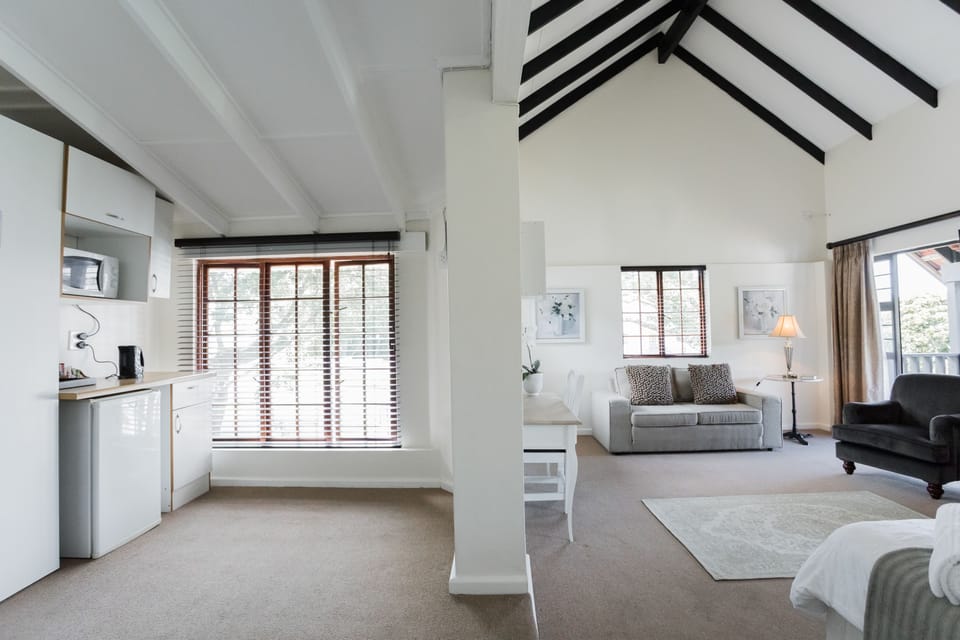 Family Room | 1 bedroom, in-room safe, individually decorated, individually furnished