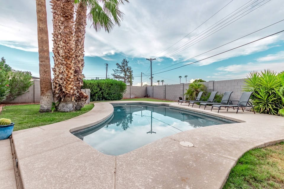 Enjoy the Private Swimming pool (not heated)