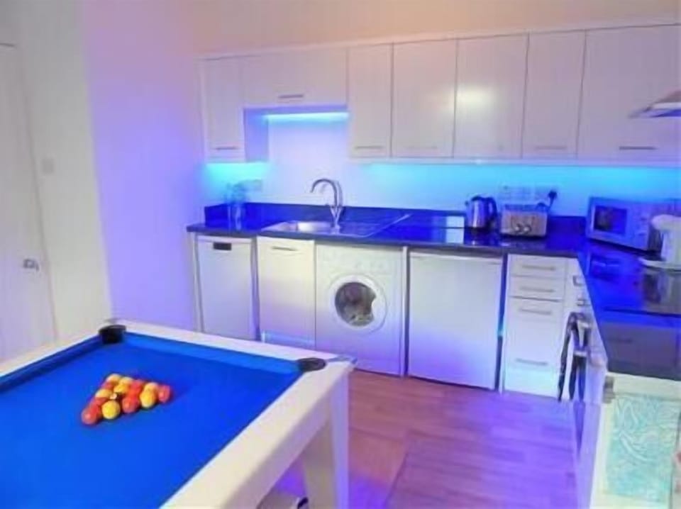 Pool Table (2)