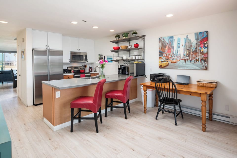 Fully equipped kitchen if you want to cook.