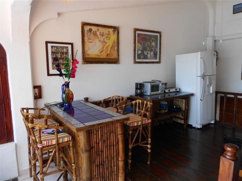 Our kitchette and wet bar 