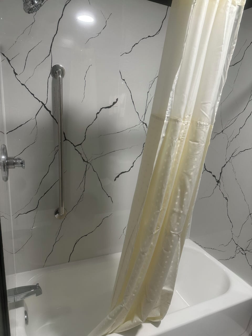 Standard Double Room, 2 Queen Beds | Bathroom | Combined shower/tub, deep soaking tub, free toiletries, hair dryer