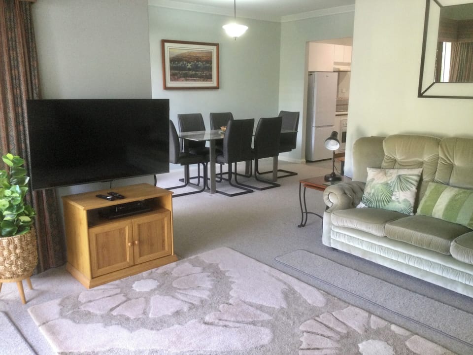 Standard House, 3 Bedrooms (1 Queen, 1 Double, 1 Tri-bunk) | Living area | Flat-screen TV, DVD player