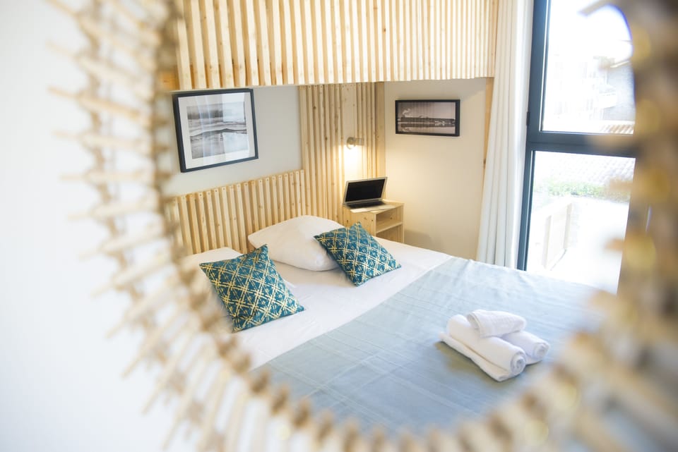 Premium bedding, individually furnished, soundproofing, free WiFi