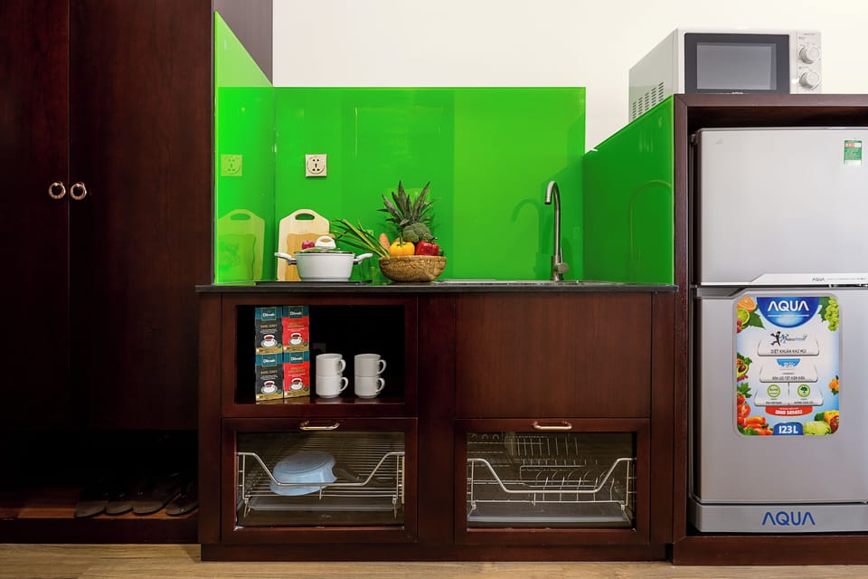 One Bedroom Apartment (Welcome Fruit) | Private kitchen | Electric kettle, highchair, paper towels