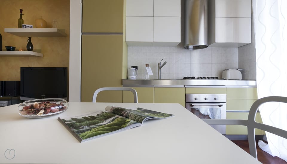 Apartment (1 Bedroom) | Interior