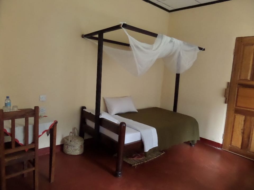 1 bedroom, in-room safe, desk, iron/ironing board