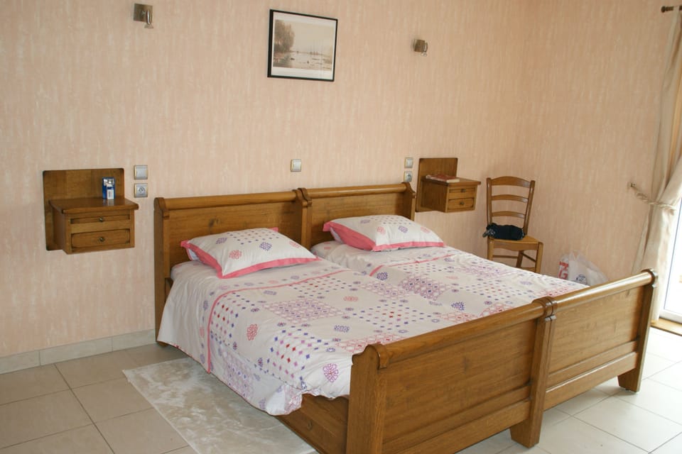 Twin Room | Blackout drapes, free WiFi, bed sheets