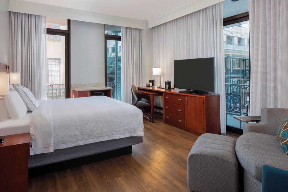 Room, 1 King Bed, Balcony (View) | In-room safe, desk, blackout drapes, iron/ironing board