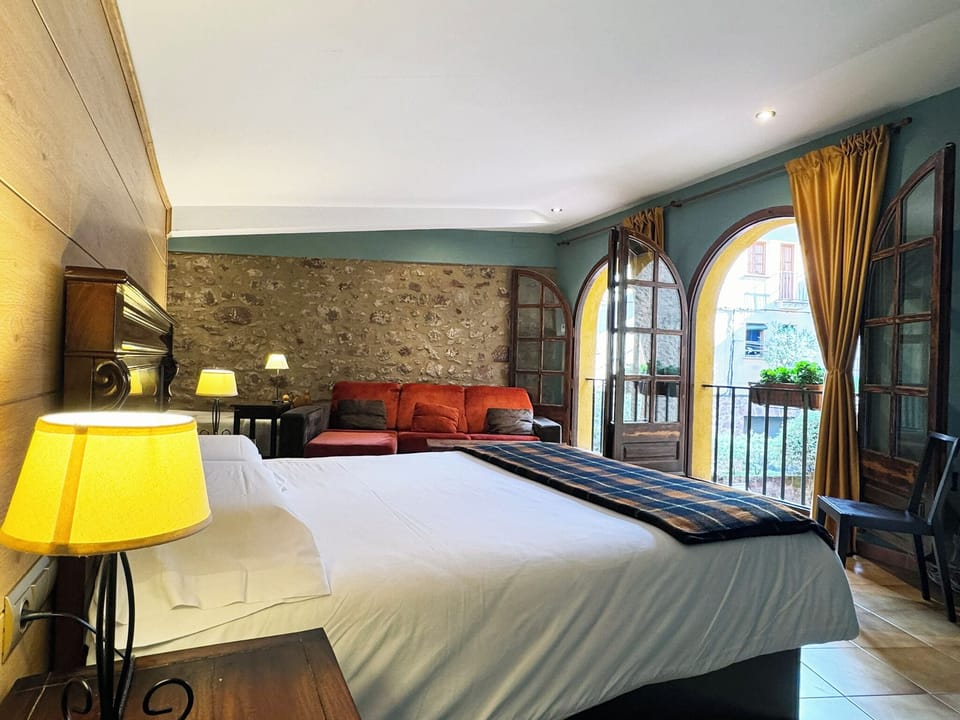 Quadruple Room | Individually decorated, individually furnished, free WiFi, bed sheets