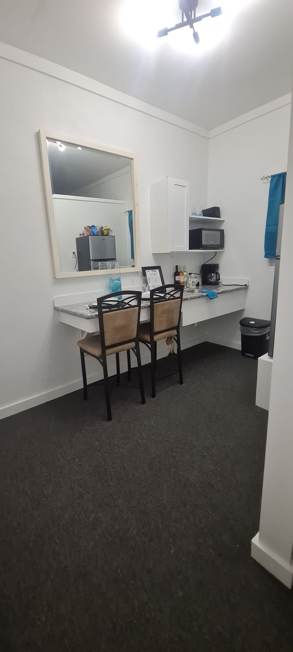 Grand Suite | Private kitchen | Fridge, microwave, coffee/tea maker, electric kettle