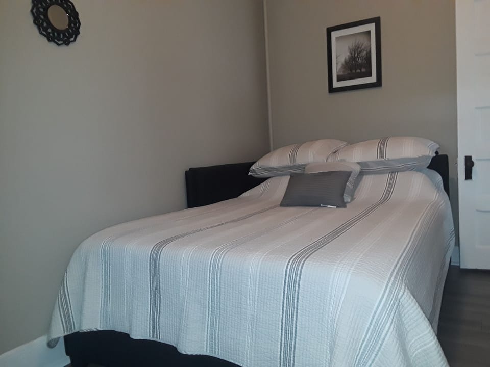 full size bed