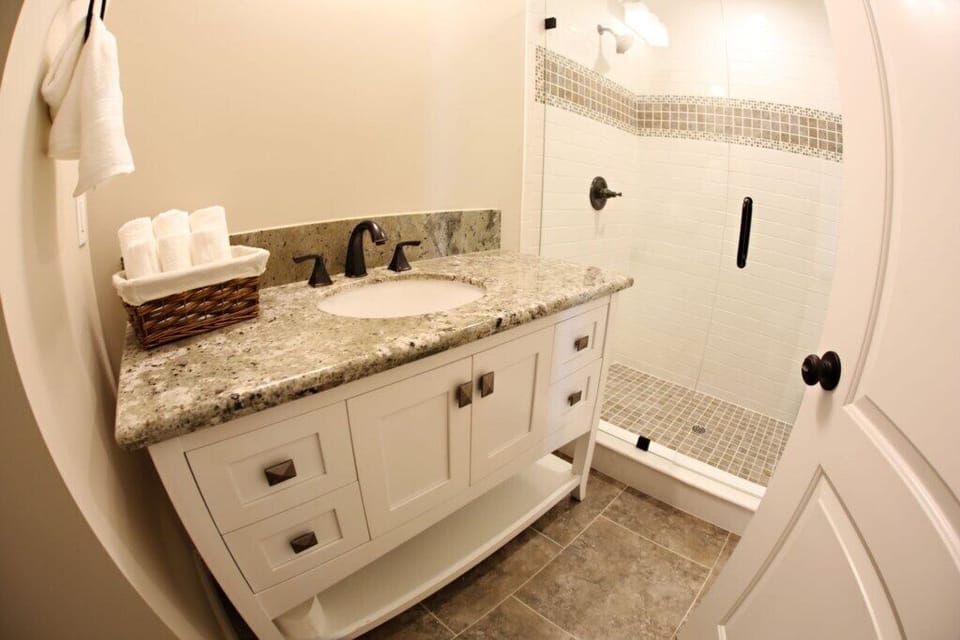 Cal-King Master Bedroom 2 Ensuite