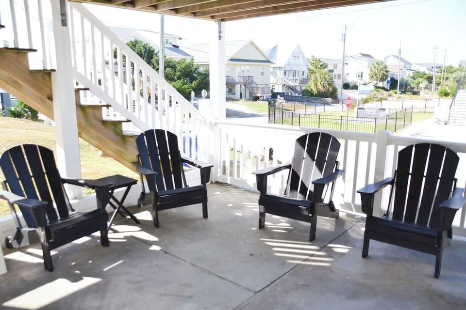 Porch/Grilling area