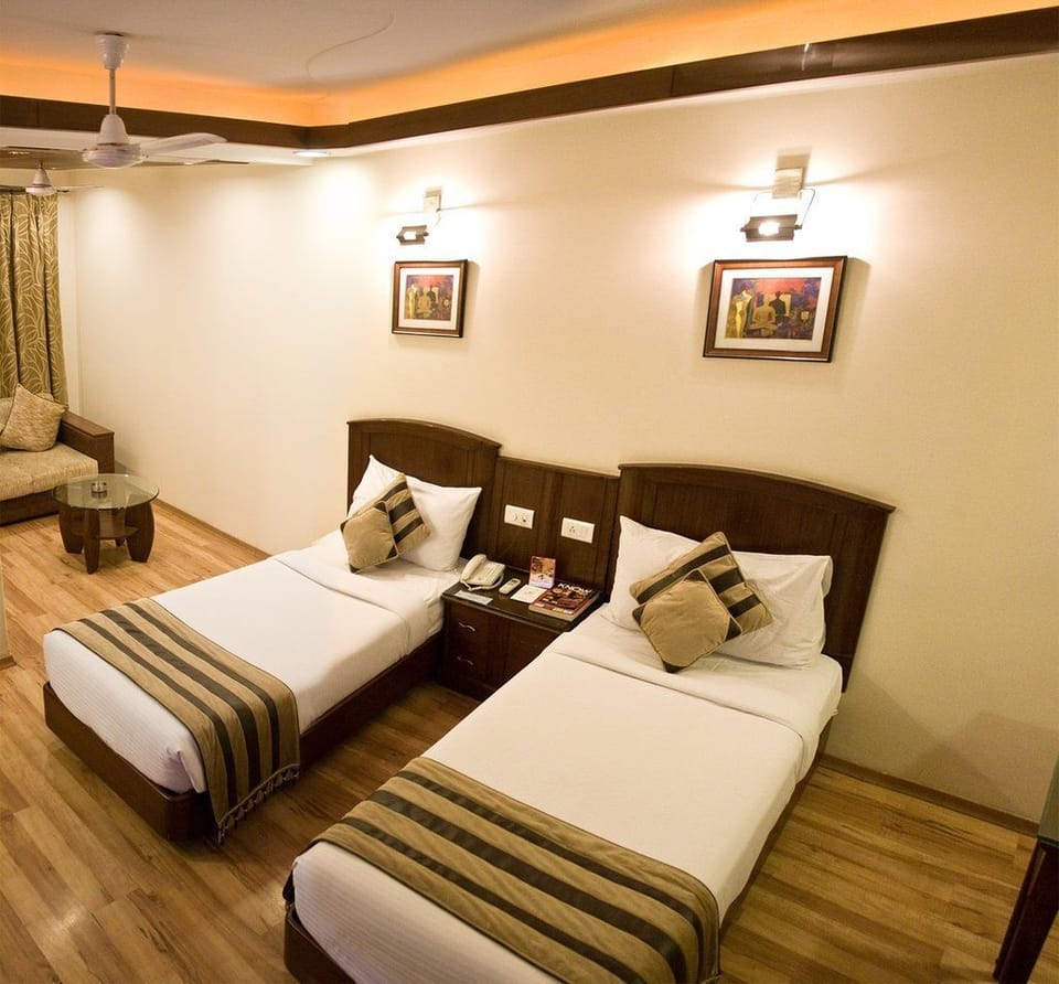Executive Double or Twin Room, 1 Double Bed, Non Smoking | Living room
