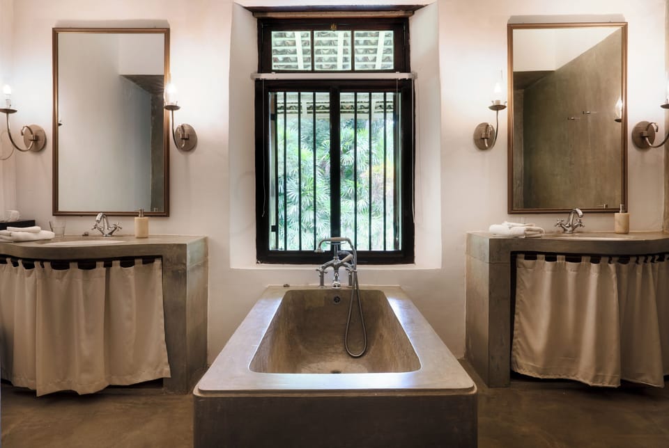Red Spot Duke | Bathroom | Free toiletries, hair dryer, bathrobes, bidet