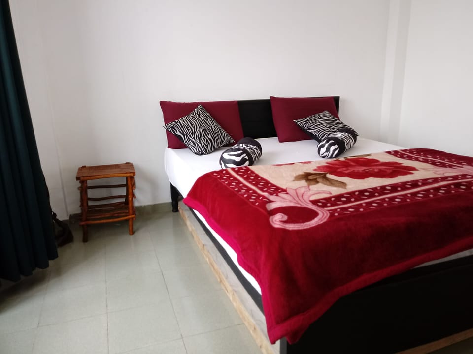 Cottage, Mountain View | 1 bedroom, iron/ironing board, free WiFi