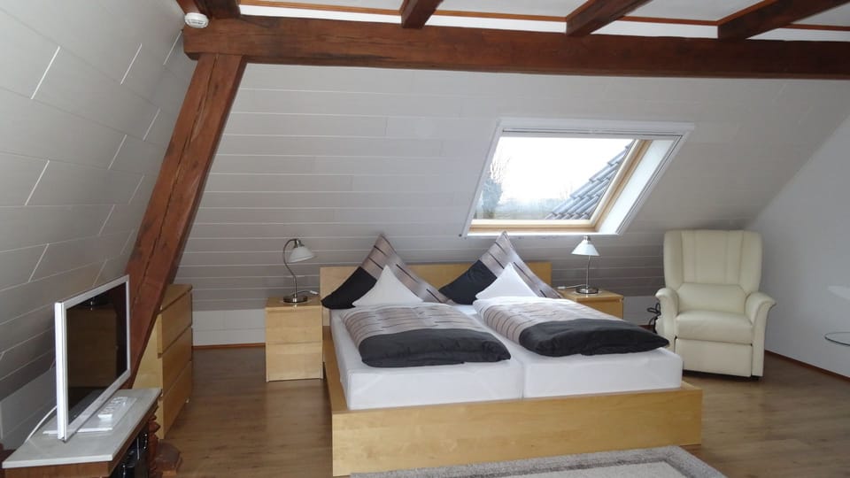 Business Apartment | 1 bedroom, individually decorated, individually furnished