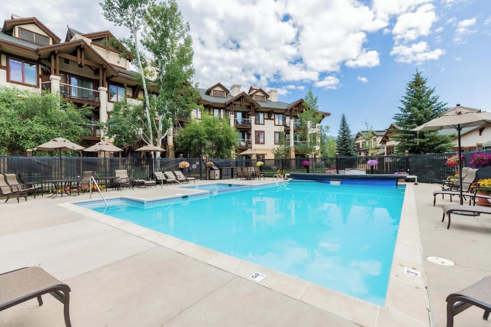 EagleRidge Community Pool