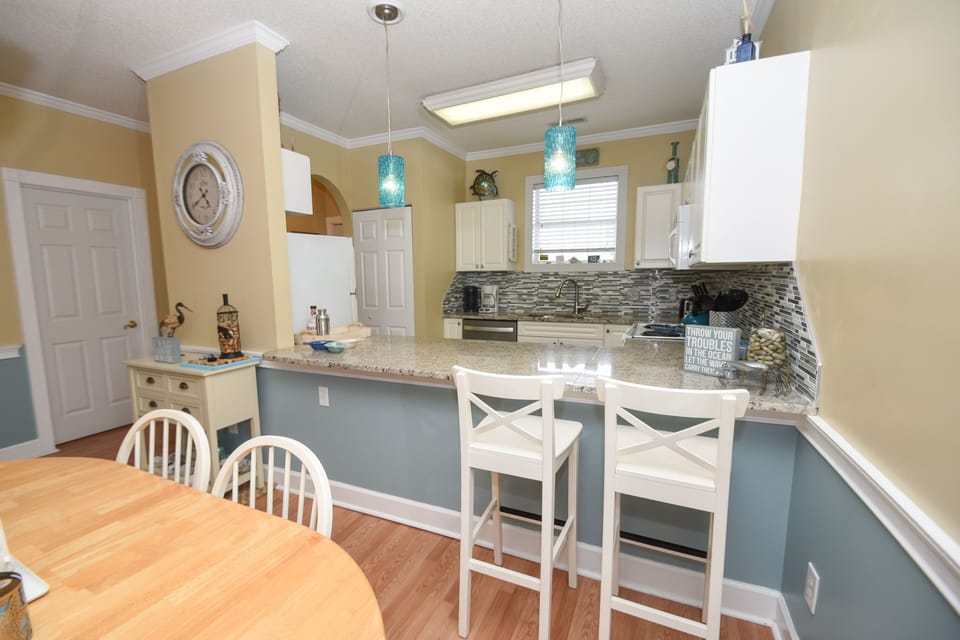 Condo, 2 Bedrooms | Private kitchen | Fridge, microwave, oven, dishwasher