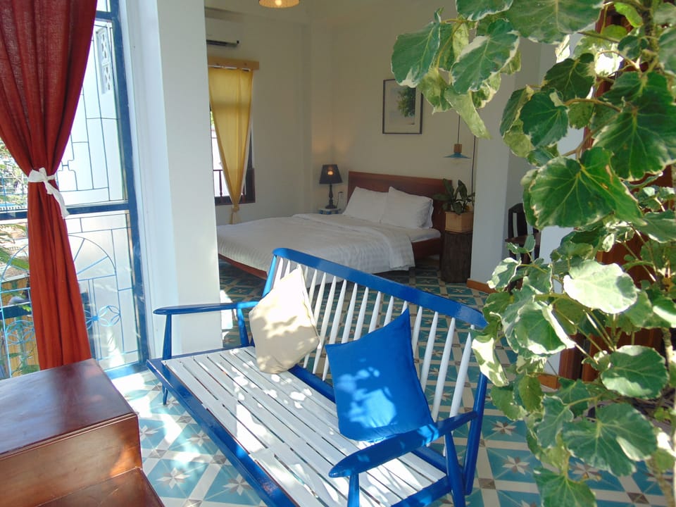 Superior Double Room | Minibar, desk, soundproofing, WiFi (free)