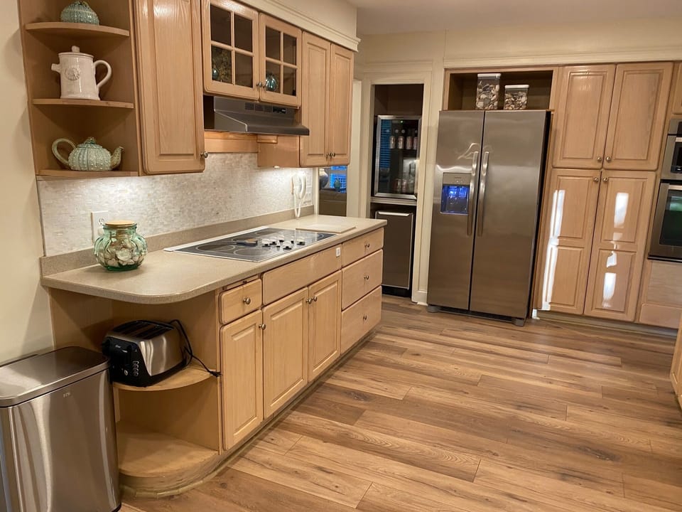 Beverage center with stand alone ice machine will keep you cool and refreshed.
