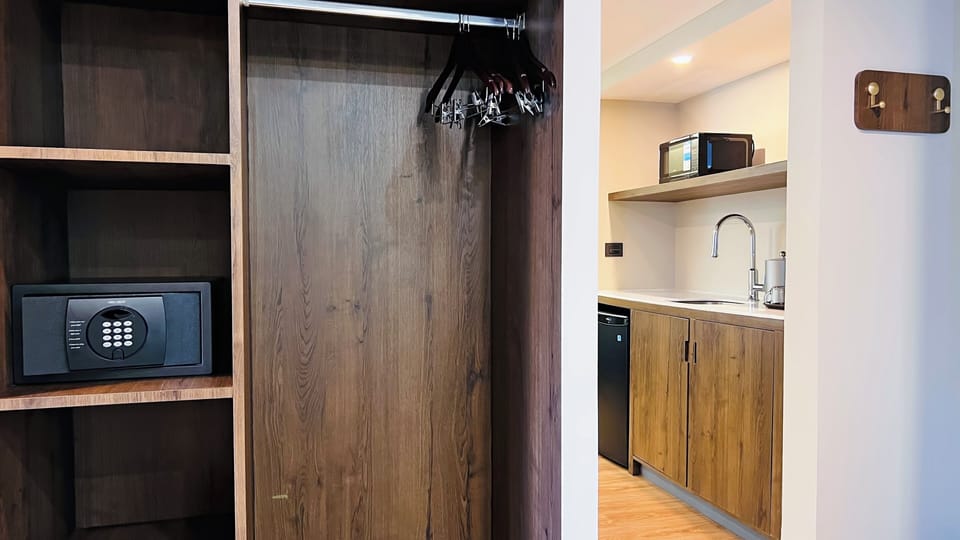 In-room safe, desk, iron/ironing board, WiFi (free)