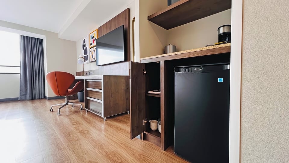 In-room safe, individually furnished, desk, iron/ironing board