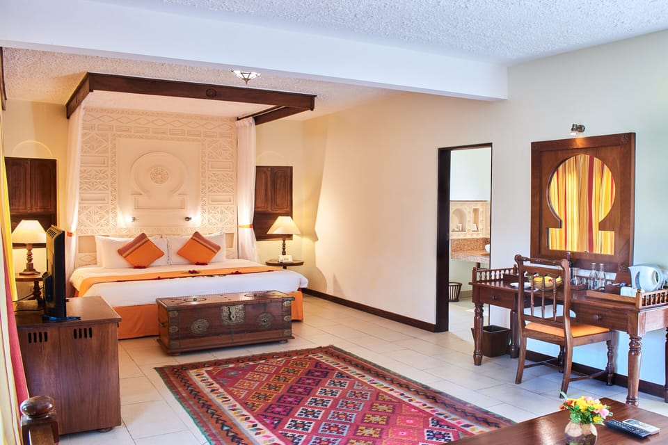 In-room safe, free WiFi, bed sheets, alarm clocks