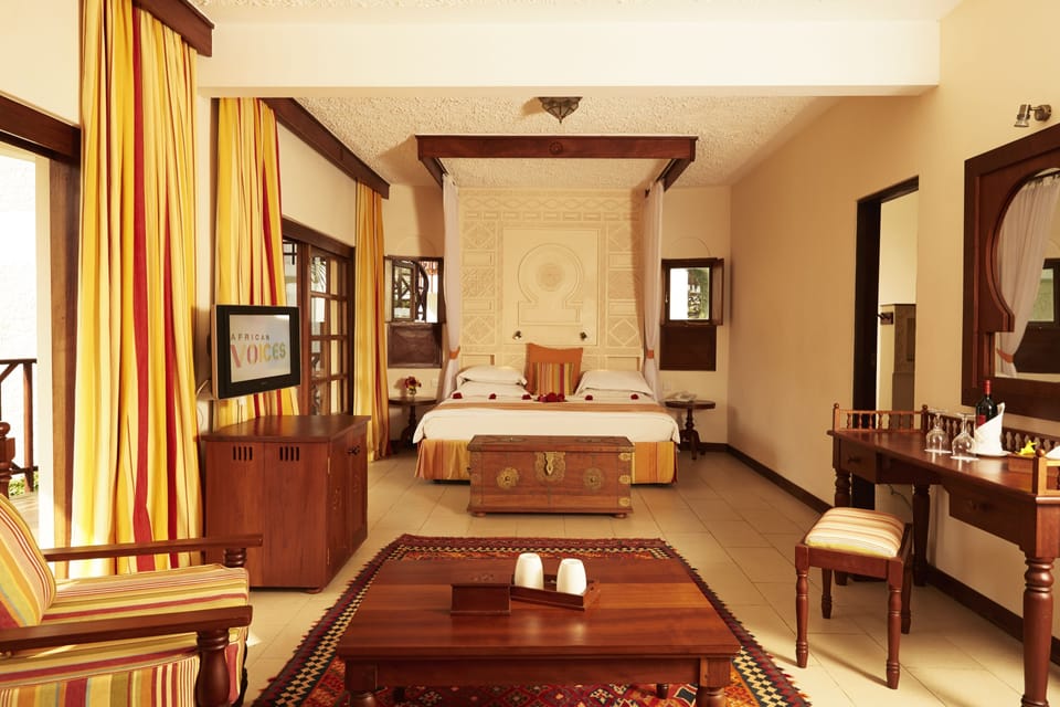 In-room safe, free WiFi, bed sheets, alarm clocks