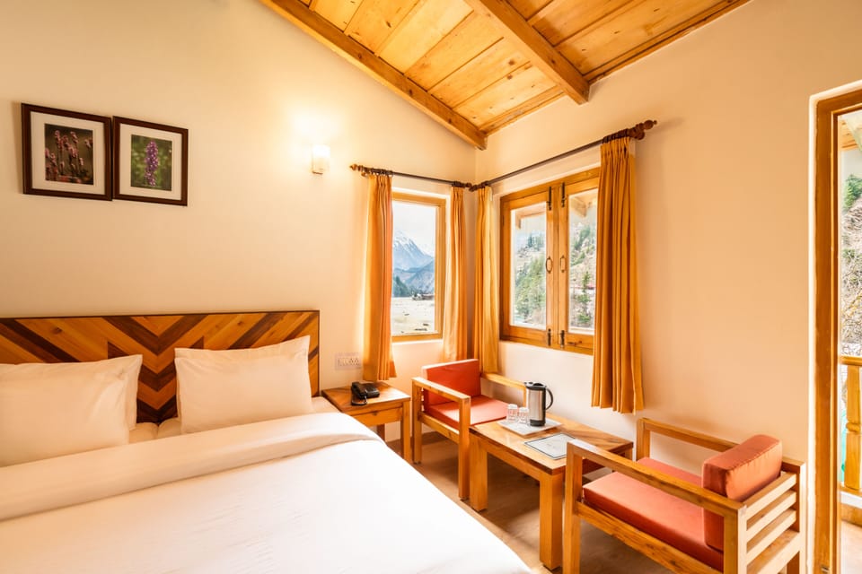 Premium Room | Individually decorated, individually furnished, bed sheets