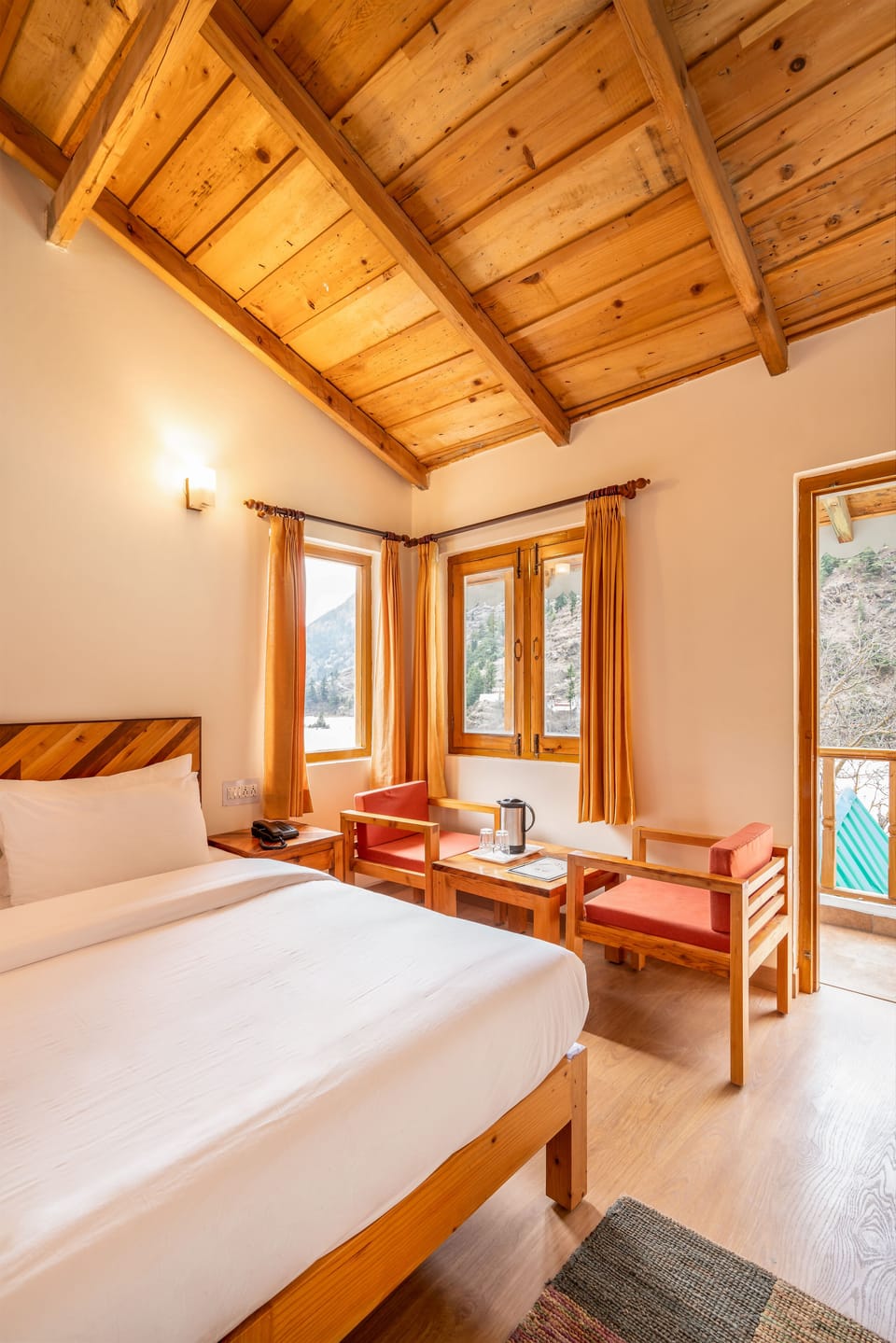 Premium Room | Individually decorated, individually furnished, bed sheets