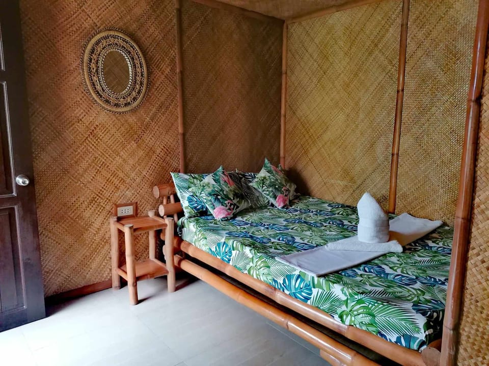 Traditional Room, 1 Double Bed, Balcony, City View | Free WiFi, bed sheets