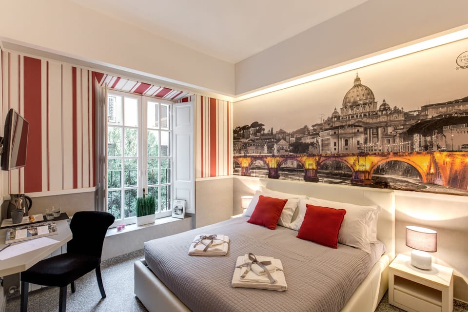 Deluxe Double Room | Egyptian cotton sheets, premium bedding, pillowtop beds, minibar
