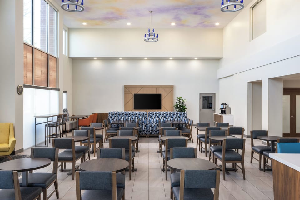 Free buffet breakfast