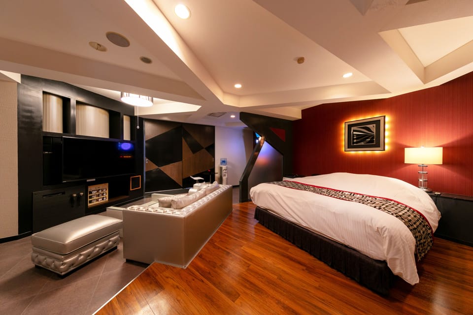 Deluxe Double Room | Minibar, desk, soundproofing, free WiFi