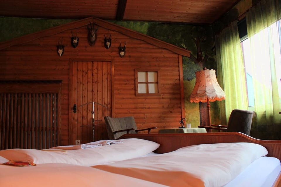 Family Room for 4 people | Minibar, desk, WiFi (free), individually decorated